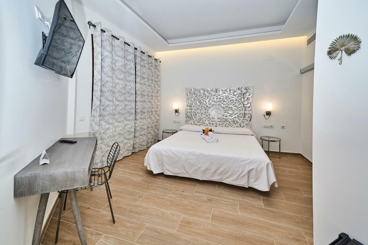 Hotel Bajamar Ancladero Playa نيرخا المظهر الخارجي الصورة