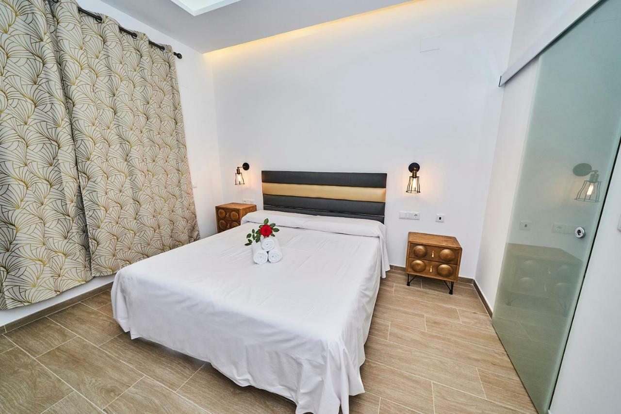 Hotel Bajamar Ancladero Playa نيرخا المظهر الخارجي الصورة