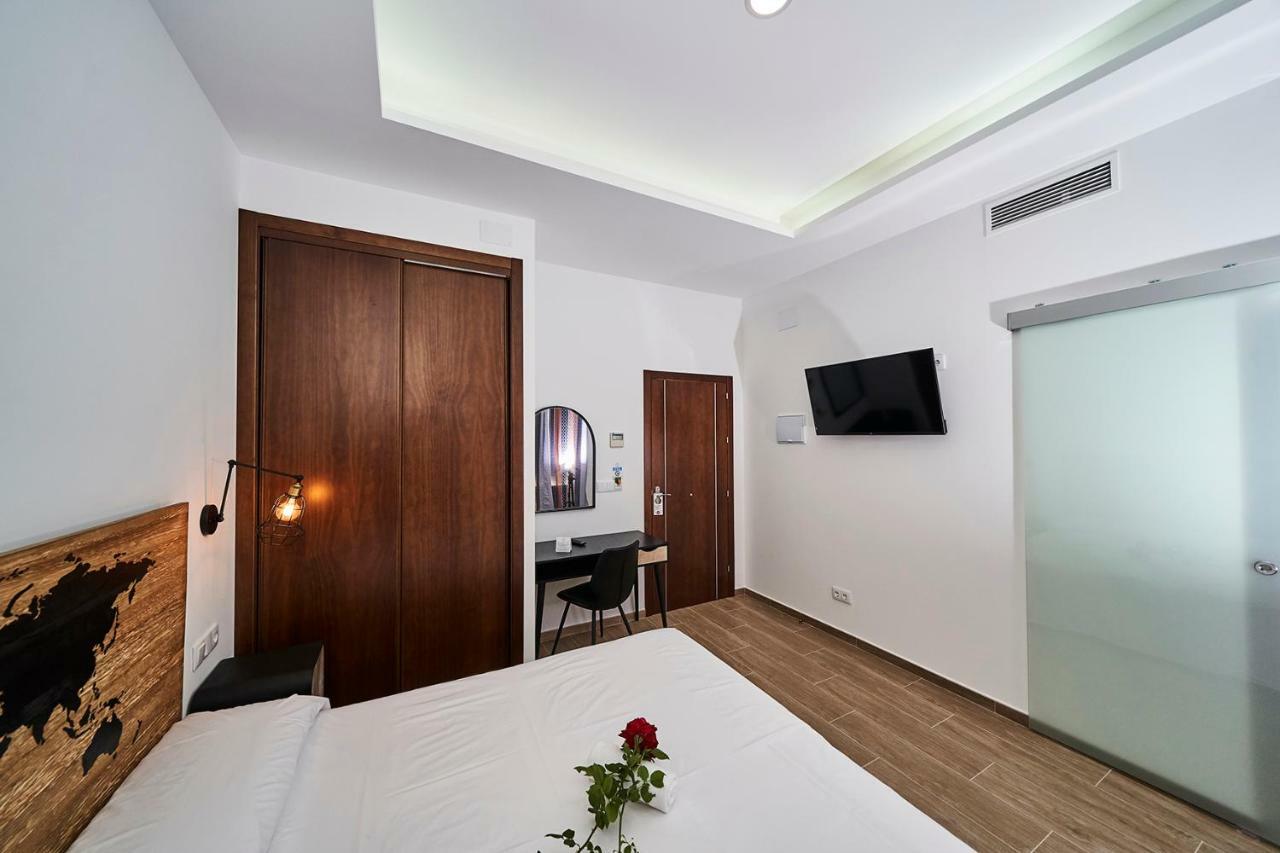 Hotel Bajamar Ancladero Playa نيرخا المظهر الخارجي الصورة
